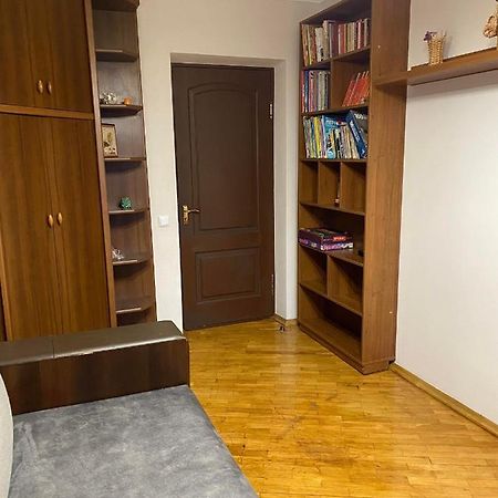 Apartment Next To Metro Station Pechersk Kiev Ngoại thất bức ảnh
